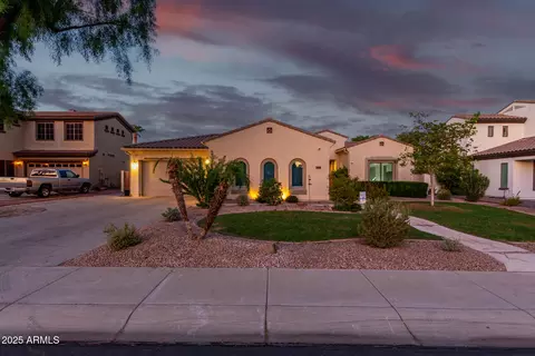 4121 S Stonecreek Blvd, Gilbert, AZ 85297