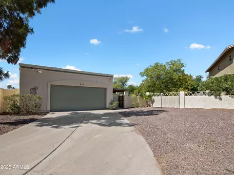 817 E Marco Polo Rd, Phoenix, AZ 85024 photo 5