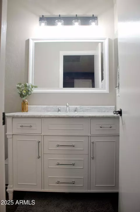 Bath - 2074 E 37th Ave, Apache Junction, AZ 85119 photo 4 of 9
