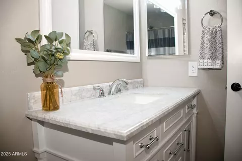 Bath - 2074 E 37th Ave, Apache Junction, AZ 85119 photo 1 of 9