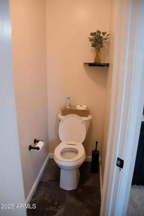 Bath - 2074 E 37th Ave, Apache Junction, AZ 85119 photo 5 of 9