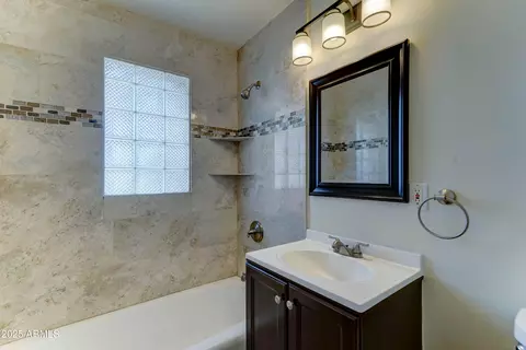 2340 W Earll Dr, Phoenix, AZ 85015 photo 22