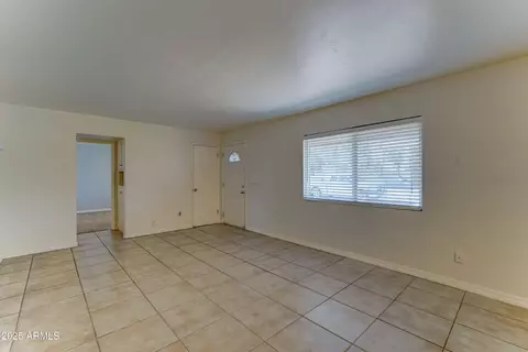 2340 W Earll Dr, Phoenix, AZ 85015 photo 9