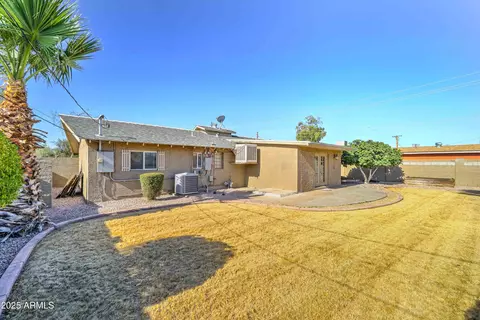 2340 W Earll Dr, Phoenix, AZ 85015 photo 25