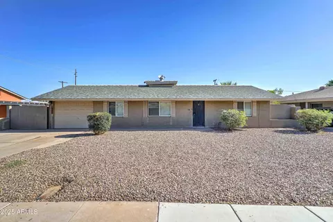 2340 W Earll Dr, Phoenix, AZ 85015