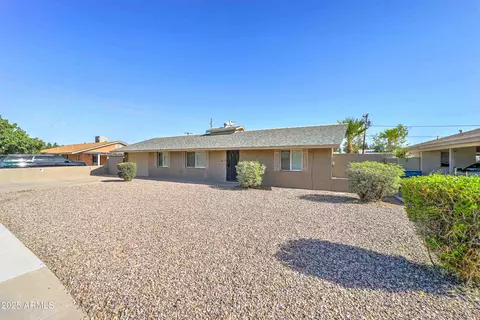 2340 W Earll Dr, Phoenix, AZ 85015 photo 3