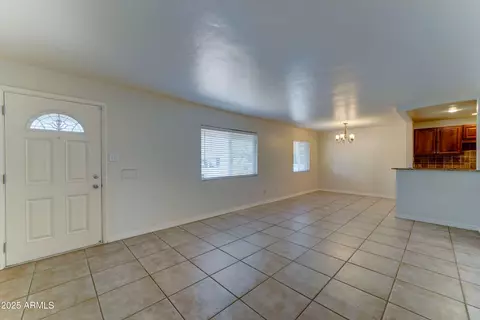 2340 W Earll Dr, Phoenix, AZ 85015 photo 10