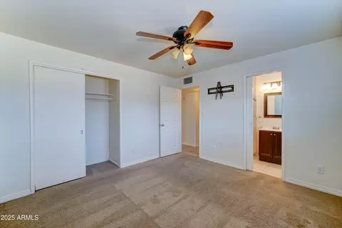2340 W Earll Dr, Phoenix, AZ 85015 photo 14