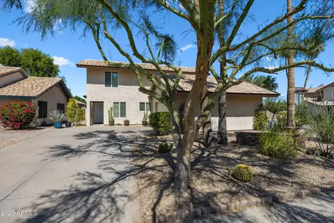 444 S Meadows Dr, Chandler, AZ 85224