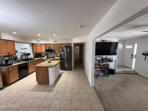 Kitchen - 3054 E Pueblo Ave, Mesa, AZ 85204 photo 2 of 4