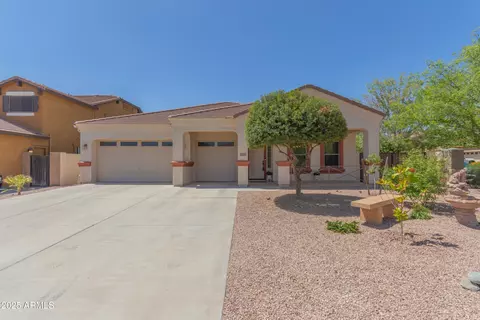 5513 E Helios Dr, Florence, AZ 85132
