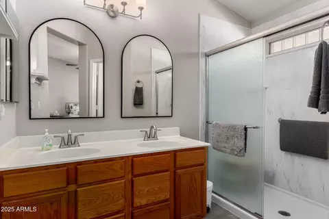 Bath - 444 W Comstock Ct, Gilbert, AZ 85233 photo 1 of 4