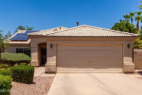 Exterior - 444 W Comstock Ct, Gilbert, AZ 85233 photo 2 of 8