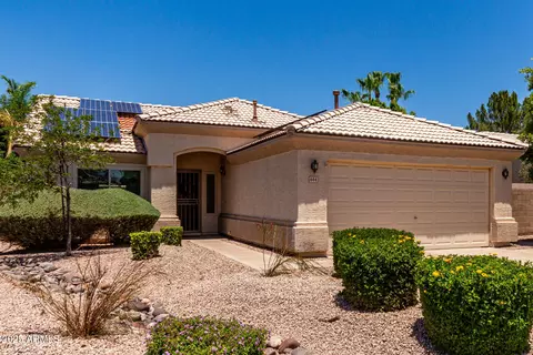 444 W Comstock Ct, Gilbert, AZ 85233