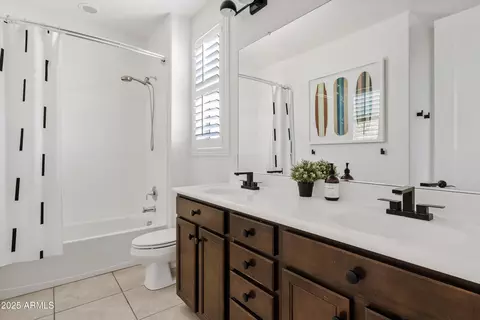 Bath - 3908 Elmwood St, Mesa, AZ 85205 photo 8 of 8