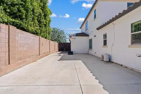 Exterior - 3908 Elmwood St, Mesa, AZ 85205 photo 8 of 8