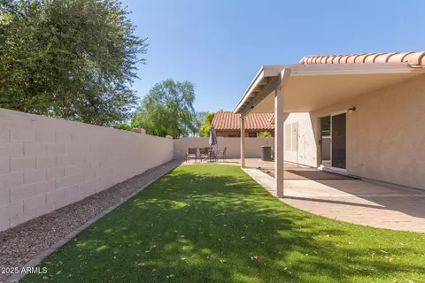 Exterior - 1029 W Cantebria Dr, Gilbert, AZ 85233 photo 3 of 4