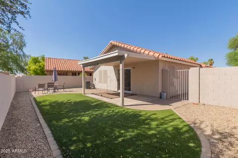 Exterior - 1029 W Cantebria Dr, Gilbert, AZ 85233 photo 2 of 4