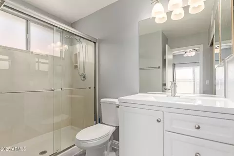 Bath - 1029 W Cantebria Dr, Gilbert, AZ 85233 photo 1 of 2