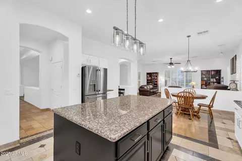 Kitchen - 4227 E Ravenswood Dr, Gilbert, AZ 85298 photo 3 of 5