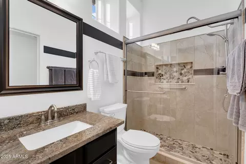 Bath - 4227 E Ravenswood Dr, Gilbert, AZ 85298 photo 4 of 4