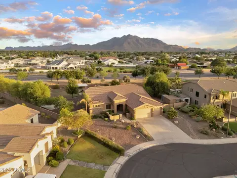 View/Area - 4227 E Ravenswood Dr, Gilbert, AZ 85298 photo 2 of 11