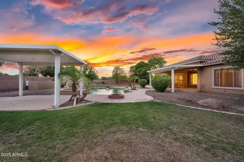 Exterior - 4227 E Ravenswood Dr, Gilbert, AZ 85298 photo 17 of 25
