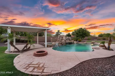 Exterior - 4227 E Ravenswood Dr, Gilbert, AZ 85298 photo 18 of 25