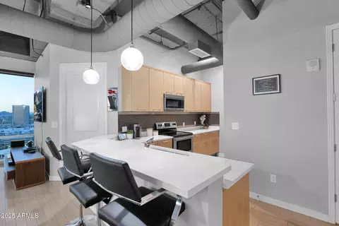 Kitchen - 1 E Lexington Ave #1309, Phoenix, AZ 85012 photo 2 of 5