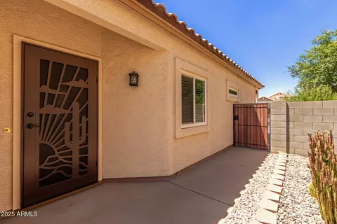 Exterior - 4311 E South Fork Dr, Phoenix, AZ 85044 photo 4 of 8