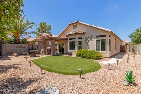 Exterior - 4311 E South Fork Dr, Phoenix, AZ 85044 photo 8 of 8