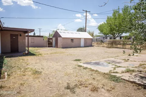 Exterior - 108 Graham Dr, Bisbee, AZ 85603 photo 8 of 10