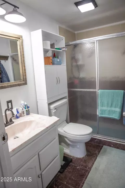 Bath - 108 Graham Dr, Bisbee, AZ 85603 photo 2 of 2