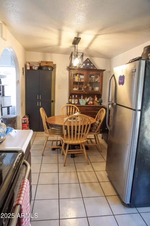 Kitchen - 108 Graham Dr, Bisbee, AZ 85603 photo 2 of 5