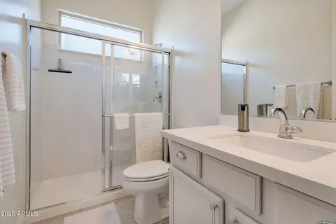 Bath - 2850 E Bellerive Dr, Gilbert, AZ 85298 photo 6 of 6