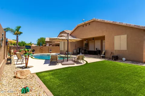 3602 W Quail Track Dr, Phoenix, AZ 85083