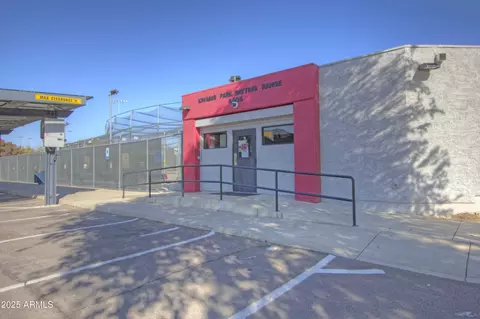 Exterior - 1950 E Cornell Dr, Tempe, AZ 85283 photo 14 of 15