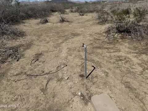 390 E Nn E Orangewood Rd N #_, Tonopah, AZ 85354