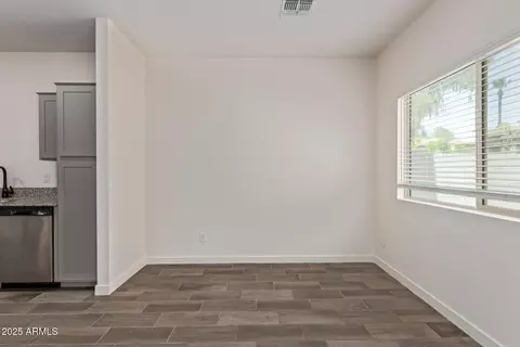 8219 N 22nd Dr, Phoenix, AZ 85021 photo 7
