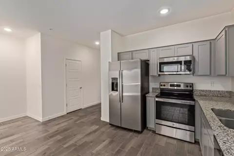 8219 N 22nd Dr, Phoenix, AZ 85021 photo 11