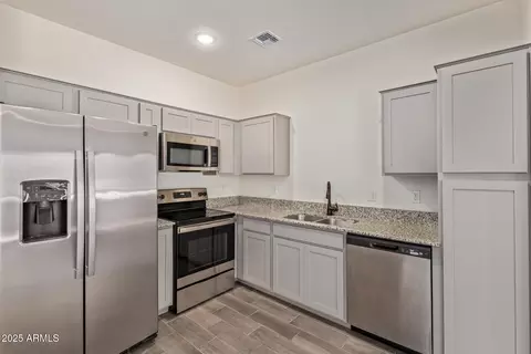 8219 N 22nd Dr, Phoenix, AZ 85021 photo 13