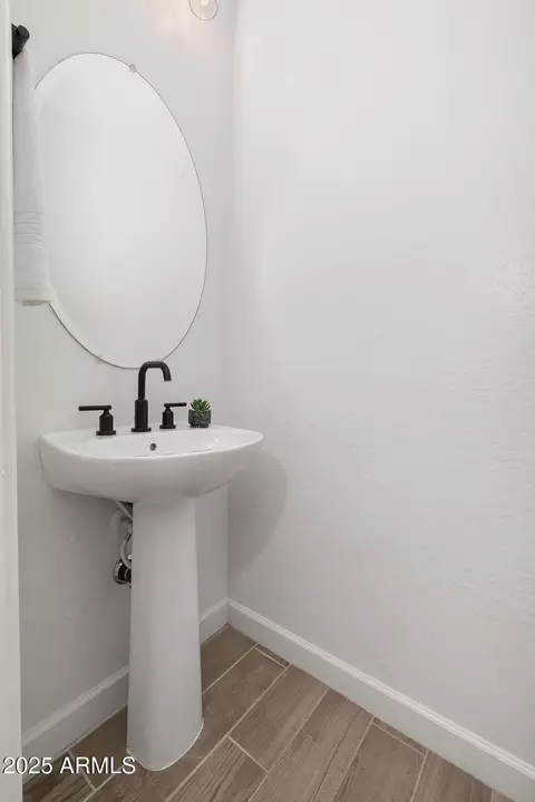 Bath - 11258 E Unity Ave, Mesa, AZ 85212 photo 4 of 5