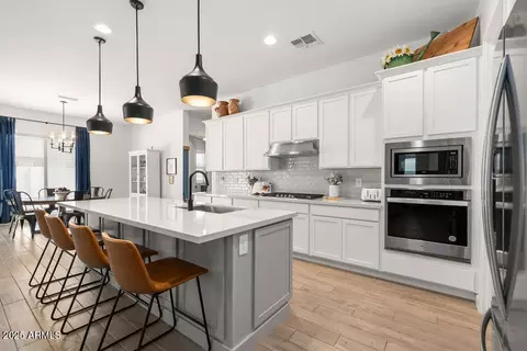 Kitchen - 11258 E Unity Ave, Mesa, AZ 85212 photo 2 of 3