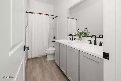Bath - 11258 E Unity Ave, Mesa, AZ 85212 photo 3 of 5