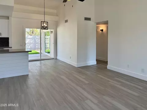 4417 E Darrel Rd, Phoenix, AZ 85042 photo 5