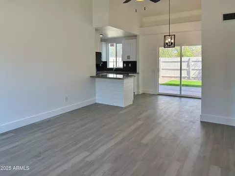 4417 E Darrel Rd, Phoenix, AZ 85042 photo 4
