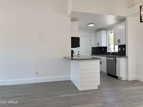 4417 E Darrel Rd, Phoenix, AZ 85042 photo 23