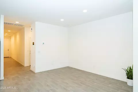 5730 W Odeum Ln, Phoenix, AZ 85043 photo 18