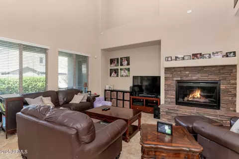 Living - 3923 E Rockingham Rd, Phoenix, AZ 85050 photo 2 of 2
