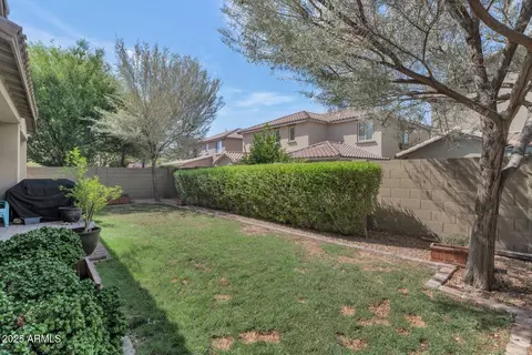 Exterior - 3923 E Rockingham Rd, Phoenix, AZ 85050 photo 3 of 7